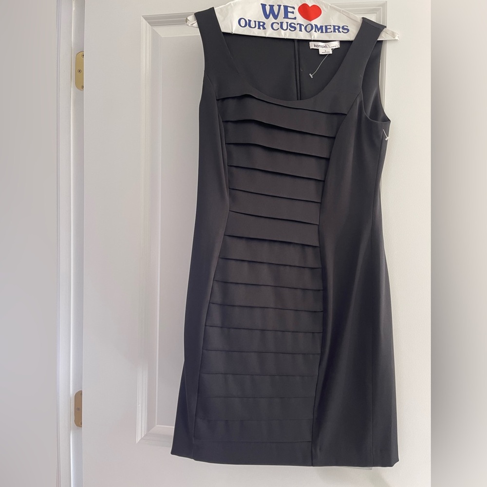 Black size 6 black cocktail dress (Kenzie)